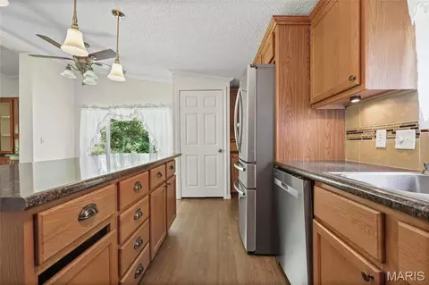 Kitchen - 7448 Turn Bo Ranch Rd, Dittmer, MO 63023 photo 4 of 7