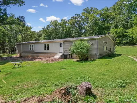 Exterior - 7448 Turn Bo Ranch Rd, Dittmer, MO 63023 photo 4 of 7