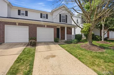 1165 Big Bend Crossing Dr, Valley Park, MO 63088