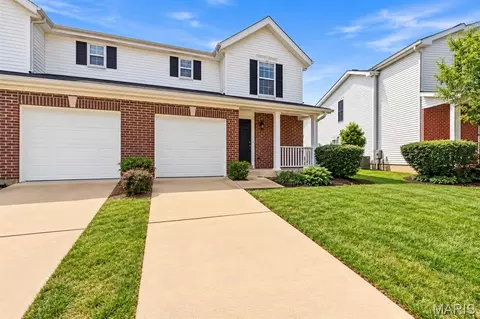 1165 Big Bend Crossing Dr, Valley Park, MO 63088