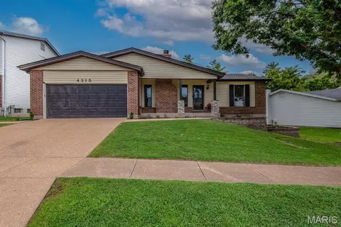4315 Meadowgreen Estates Dr, Saint Louis, MO 63129