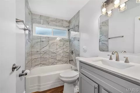 Bath - 8401 Saint Olaf Dr, Berkeley, MO 63134 photo 1 of 2