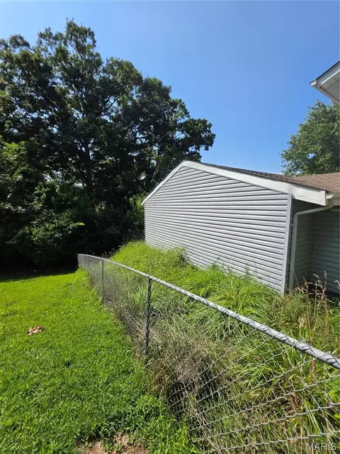 Exterior - 3887 Stone Ridge Ct, Arnold, MO 63010 photo 5 of 9