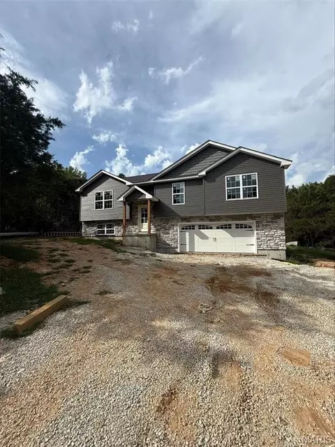 210 Mulberry Ln, De Soto, MO 63020