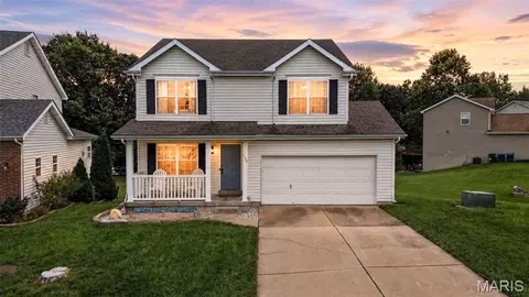 1339 Flintshire Ln, Lake Saint Louis, MO 63367