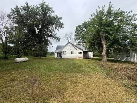 Exterior - 315 N Center St, Hunnewell, MO 63443 photo 1 of 5