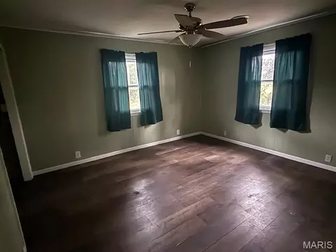 Bedroom - 315 N Center St, Hunnewell, MO 63443 photo 2 of 5