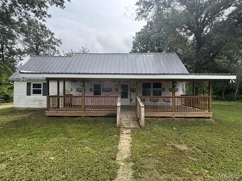 Exterior - 315 N Center St, Hunnewell, MO 63443 photo 2 of 5