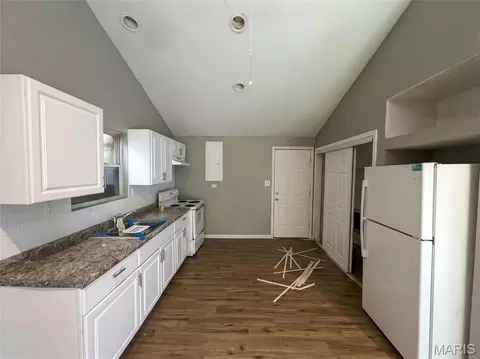 Kitchen - 3974 Lada Ave, Normandy, MO 63121 photo 1 of 2