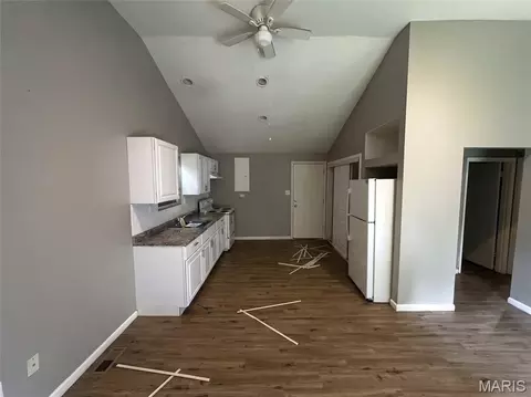 Entry Way - 3974 Lada Ave, Normandy, MO 63121 photo 1 of 1