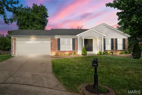 1157 Spencer Rd, Saint Peters, MO 63376