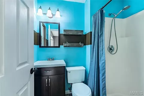 Bath - 1208 Walnut Dr, Arnold, MO 63010 photo 1 of 3