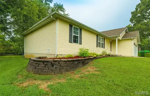 Exterior - 573 Maplewood Dr, Rolla, MO 65401 photo 7 of 10