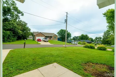 Exterior - 573 Maplewood Dr, Rolla, MO 65401 photo 10 of 10