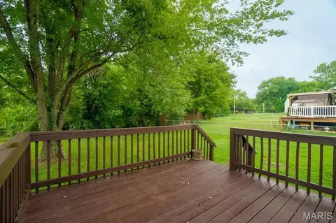 Exterior - 573 Maplewood Dr, Rolla, MO 65401 photo 3 of 10