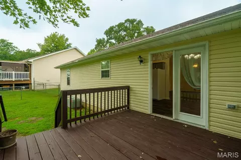 Exterior - 573 Maplewood Dr, Rolla, MO 65401 photo 5 of 10