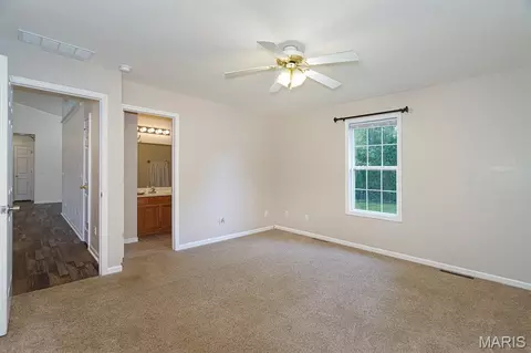 Bedroom - 573 Maplewood Dr, Rolla, MO 65401 photo 6 of 7
