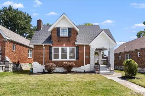 8738 Partridge Ave, Saint Louis, MO 63147