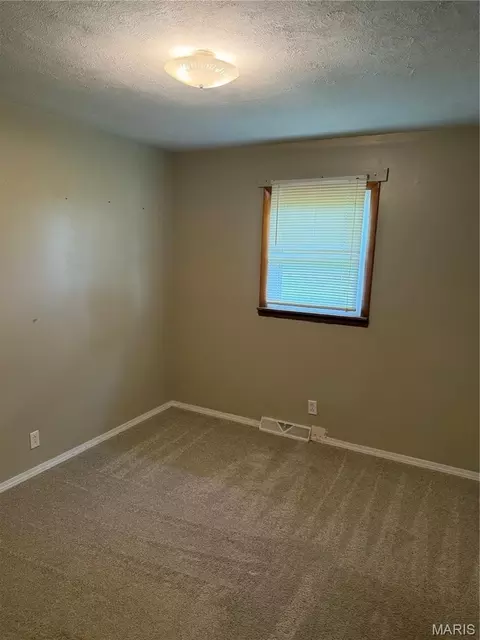 Bedroom - 31417 State Highway A, Catron, MO 63833 photo 1 of 2