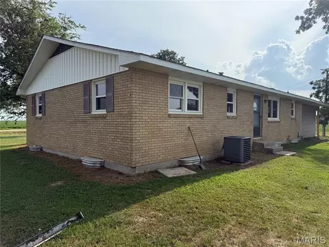 Exterior - 31417 State Highway A, Catron, MO 63833 photo 5 of 10