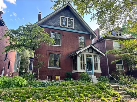 3966 Arsenal St, Saint Louis, MO 63116
