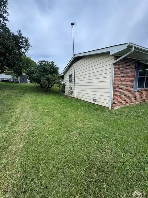 Exterior - 1250 Diane St, Saint Clair, MO 63077 photo 4 of 8