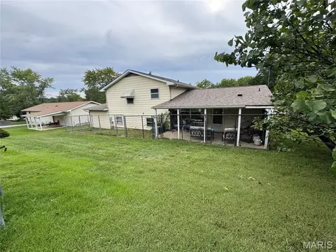 Exterior - 1250 Diane St, Saint Clair, MO 63077 photo 5 of 8