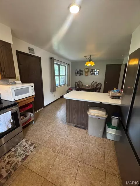Kitchen - 1250 Diane St, Saint Clair, MO 63077 photo 4 of 4