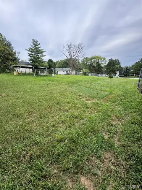 Exterior - 1250 Diane St, Saint Clair, MO 63077 photo 7 of 8