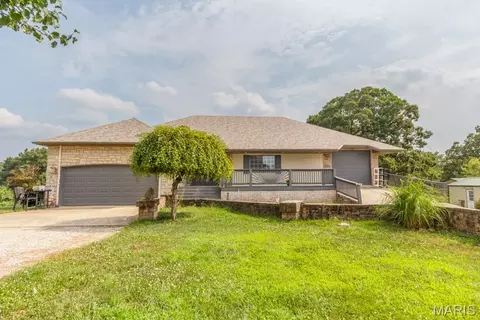 13750 Grouse Ln, Lebanon, MO 65536