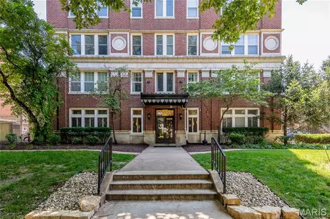 5330 Pershing #706, Saint Louis, MO 63112