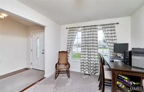 Entry Way - 60 Citori Ct, Troy, MO 63379 photo 3 of 3