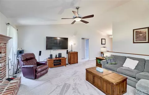 Living - 60 Citori Ct, Troy, MO 63379 photo 2 of 3