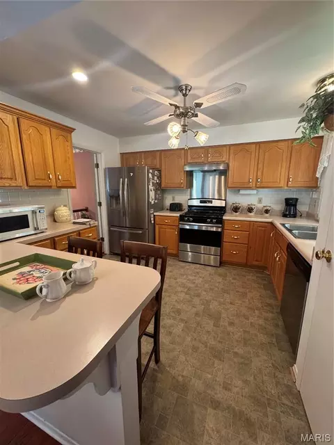 Kitchen - 353 Bellestri Dr, Ballwin, MO 63021 photo 1 of 4
