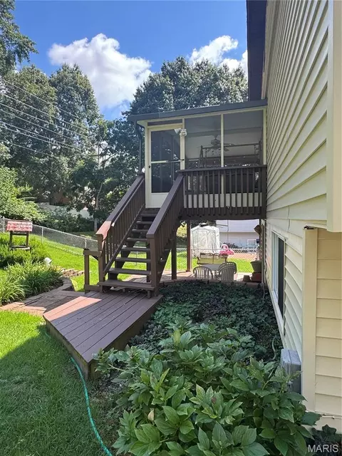 Exterior - 353 Bellestri Dr, Ballwin, MO 63021 photo 10 of 16