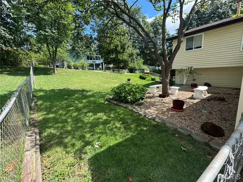 Exterior - 353 Bellestri Dr, Ballwin, MO 63021 photo 15 of 16