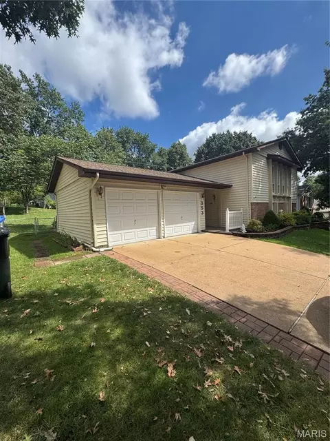 Other - 353 Bellestri Dr, Ballwin, MO 63021 photo 2 of 15