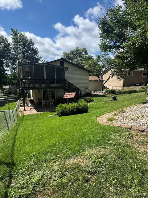 Exterior - 353 Bellestri Dr, Ballwin, MO 63021 photo 13 of 16