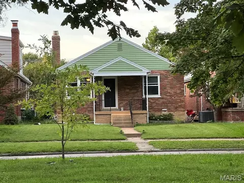 5305 Reber Pl, Saint Louis, MO 63139