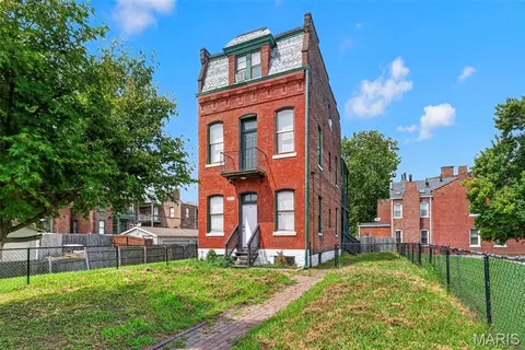 2209 Shenandoah Ave, Saint Louis, MO 63104