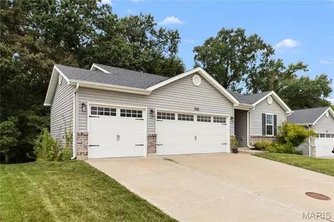 Exterior - 321 Touchdown Dr, Foristell, MO 63348 photo 2 of 5