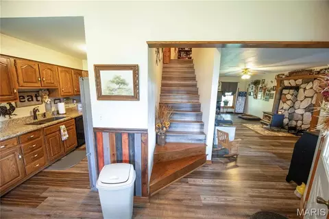 Entry Way - 331 County Road 433, Jackson, MO 63755 photo 2 of 5