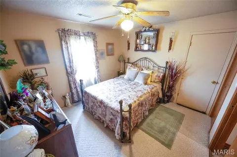Bedroom - 331 County Road 433, Jackson, MO 63755 photo 3 of 6