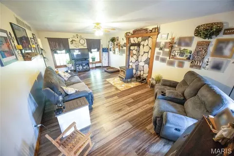 Living - 331 County Road 433, Jackson, MO 63755 photo 1 of 1