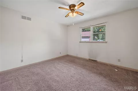 Bedroom - 610 Laurel Dr, Waterloo, IL 62298 photo 1 of 9