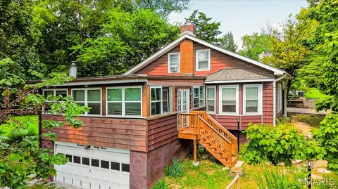 1439 Grant Rd, Saint Louis, MO 63119