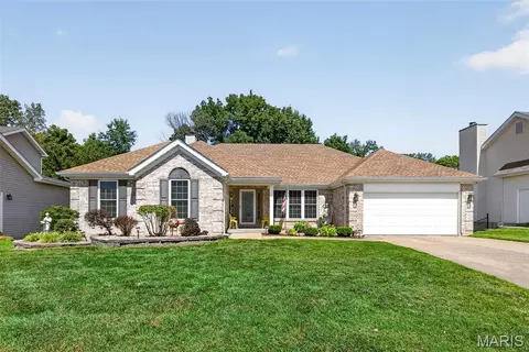 Exterior - 406 Rascal Xing, O'fallon, MO 63366 photo 12 of 17