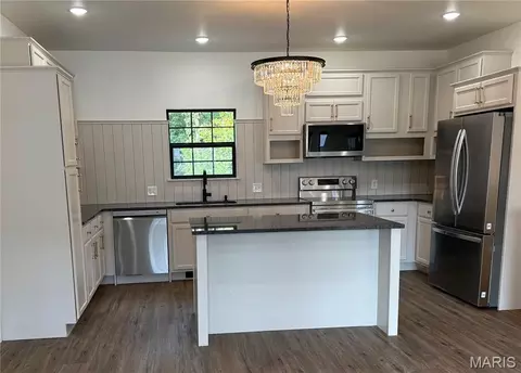 Kitchen - 21790 Lomax, Saint Robert, MO 65584 photo 1 of 9