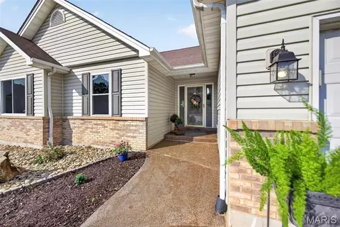 Exterior - 1509 Langrove Dr, O'fallon, MO 63368 photo 8 of 10