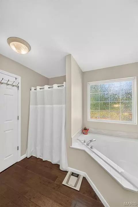 Bath - 1509 Langrove Dr, O'fallon, MO 63368 photo 2 of 3
